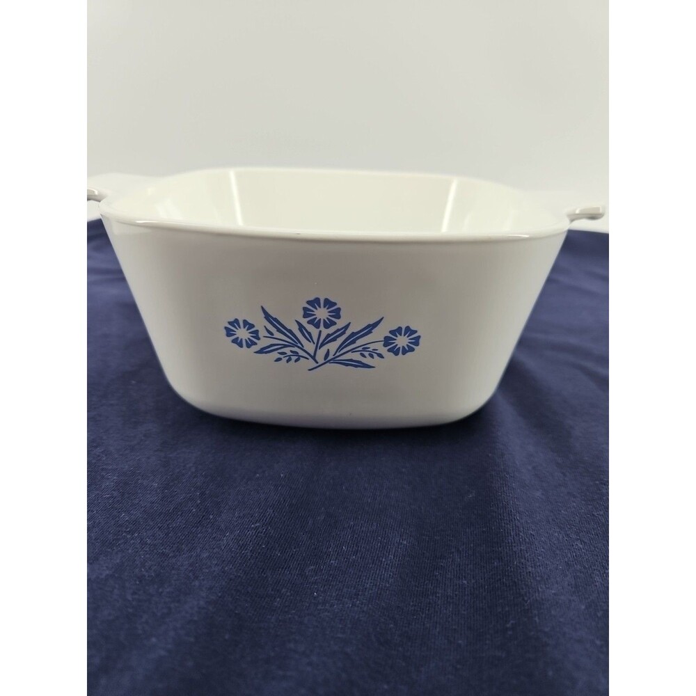 Vintage Corning Ware Blue Cornflower 1.75 Qt Casserole Dish P-1 3/4-B Pyroceram